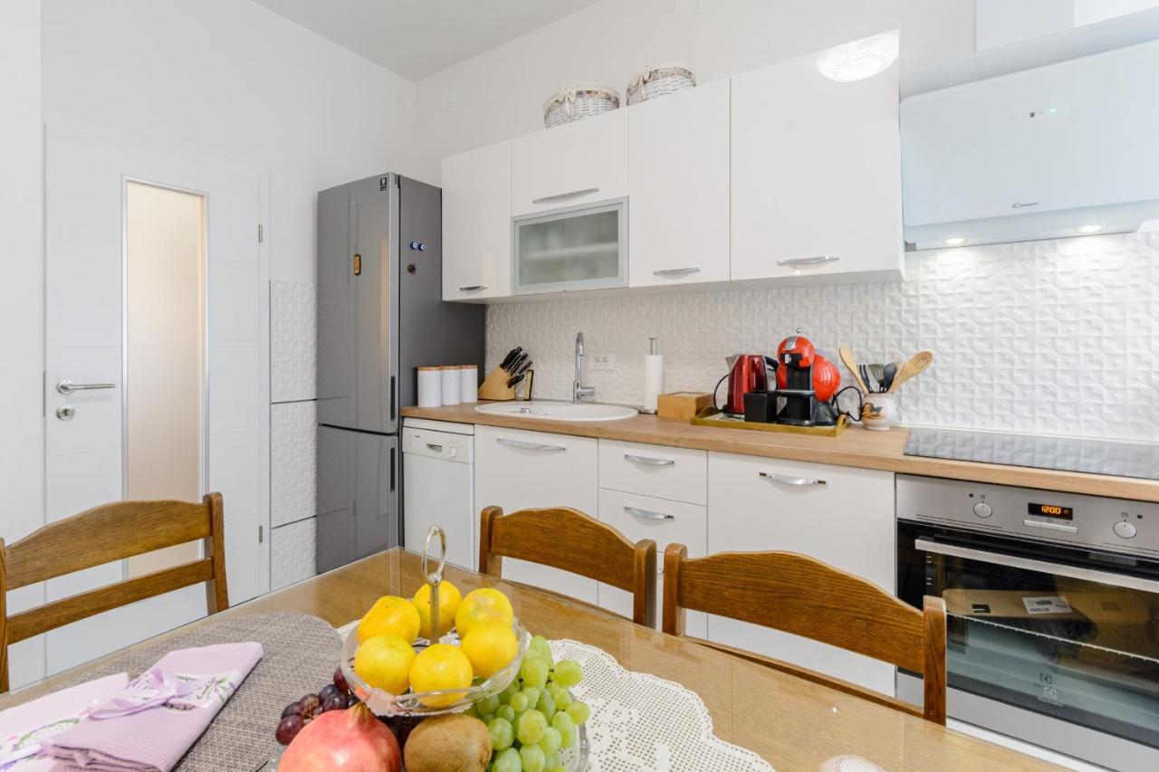 Apartament Bird Lamp Luxury Bacvice,