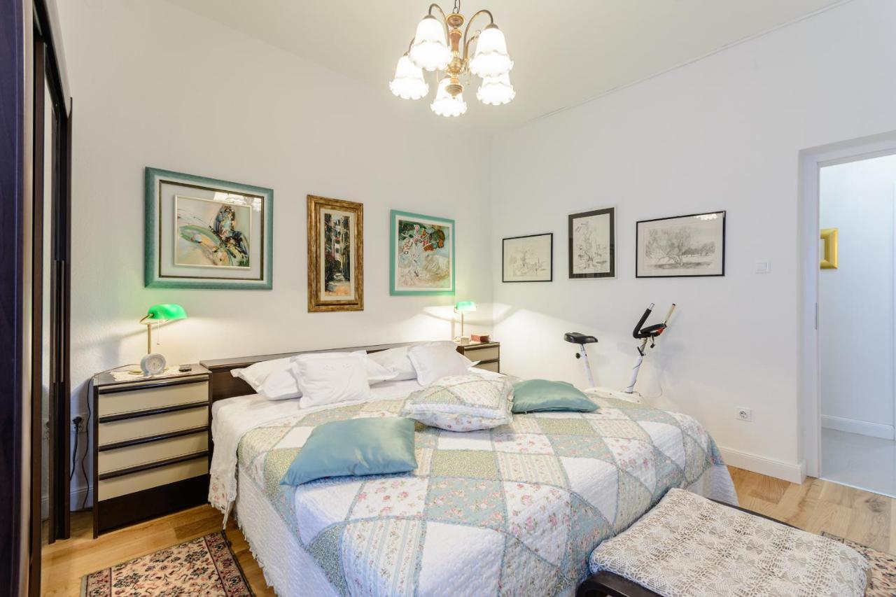 Apartament Bird Lamp Luxury Bacvice, *