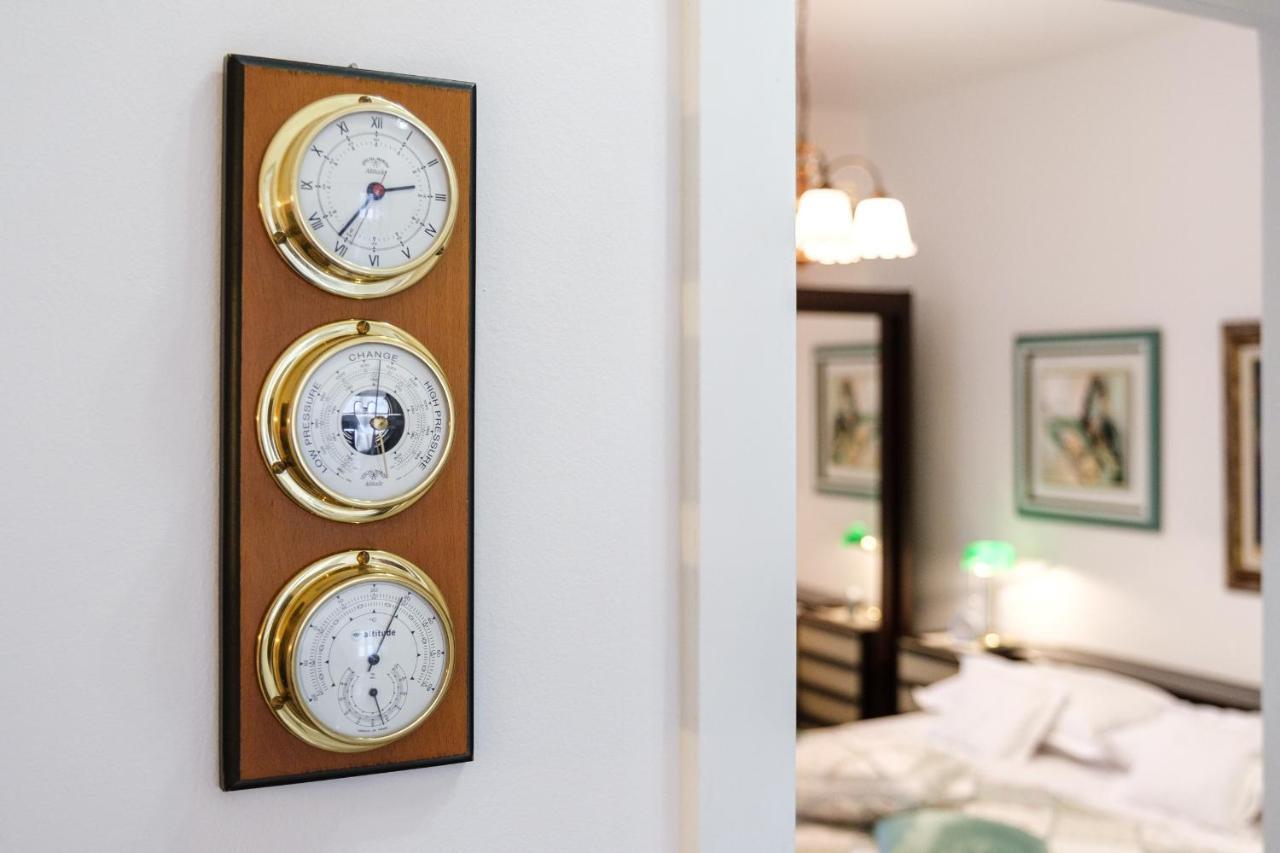 Apartament Bird Lamp Luxury Bacvice, Split
