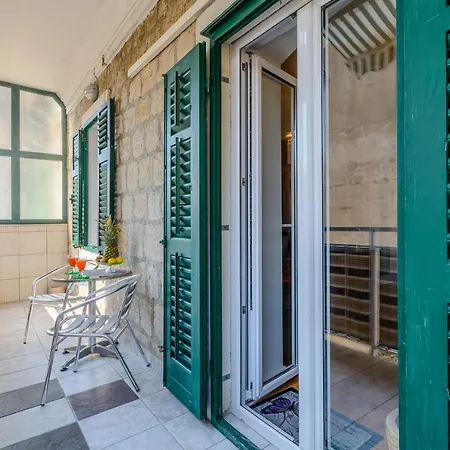 Bird Lamp Luxury Apartment Bacvice, Split Exterior photo